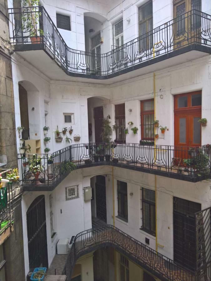 sunflower Apartment Budapesta Exterior foto
